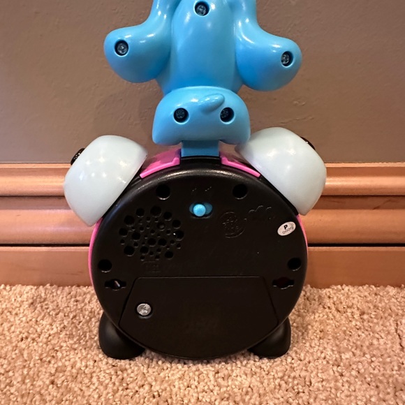 LeapFrog Blue’s Clues And You! Tickety Tock Play And Learn Clock *WORKS* - Picture 2 of 3